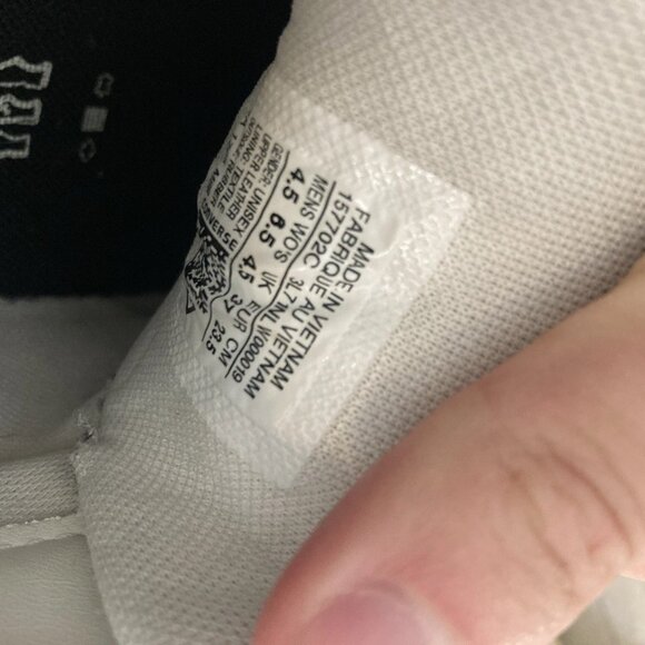 Converse One Star Mid suede sneakers Color "Egret" Rare!! Awesome! W 6.5/ M 4.5 - Picture 8 of 8